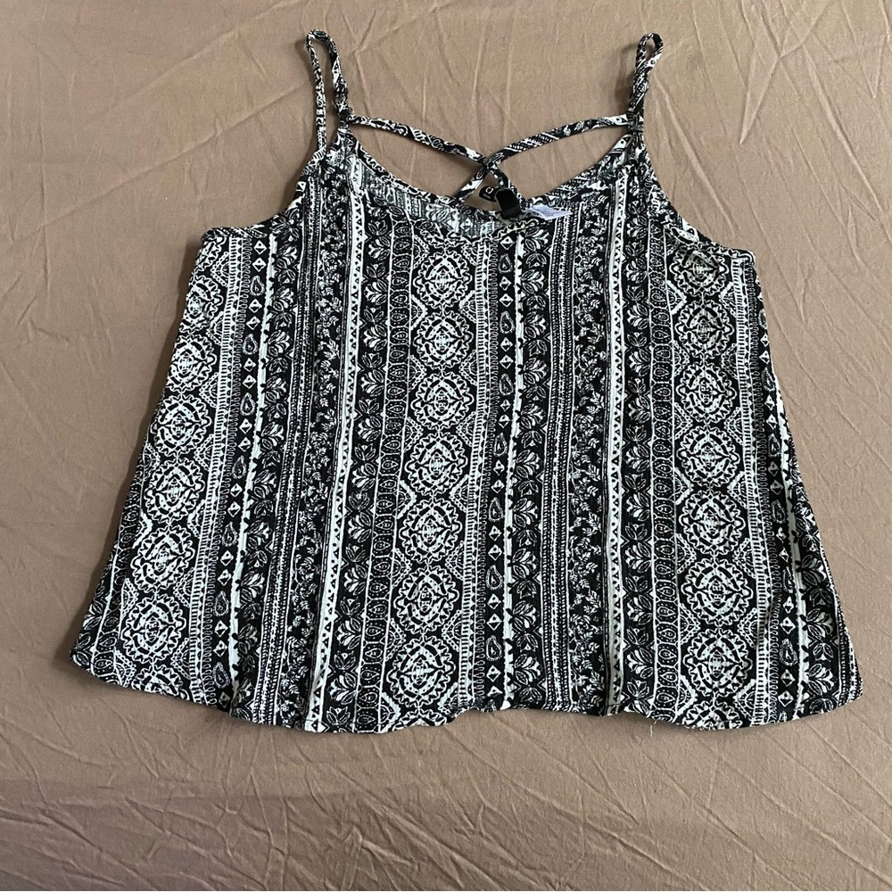 Black and white floral tank top size 10